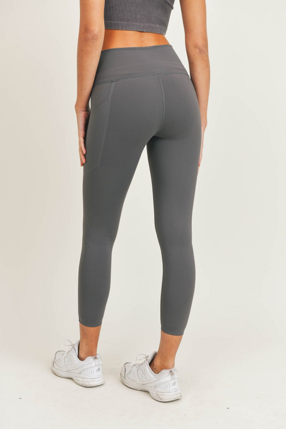 No Front Seam Swoop Leggings – Spa & Lifestyle Store at Cross Gates